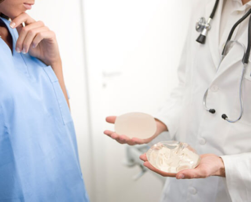 عمل پروتز سینه در تهران